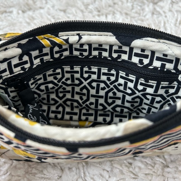 Vera Bradley Wristlet (Dogwood Pattern) - Picture 7 of 9